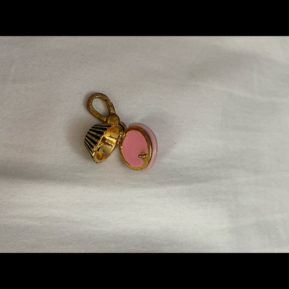 Vintage Juicy Couture Cupcake Charm - Picture 4 of 6